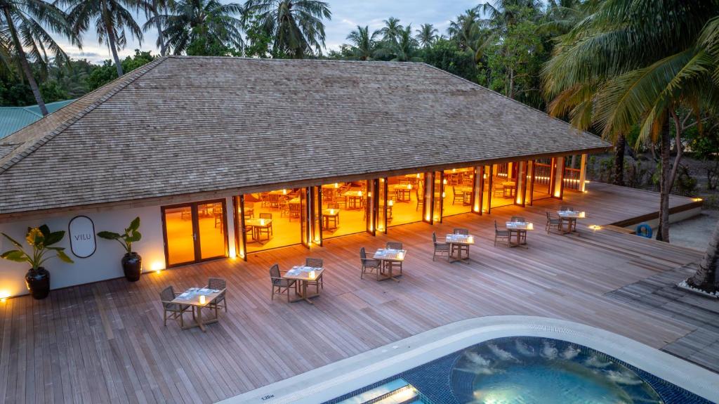 Luxury Dual Destination: 03 Nights in Hilton Dubai the Walk & 07 Nights Meeru Island Maldives with All Inclusive Plus
