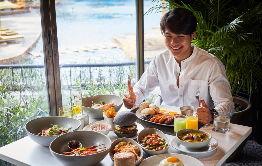 10 Nighs holiday deal to explore Bangkok, Pattaya & Koh Lipets exclusive in the heart of Thailand