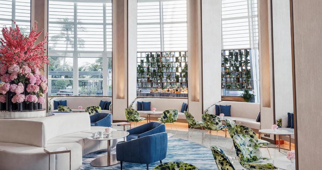 10 Nights of Unmatched Luxury Dubai Elegance Meets Maldivian Paradise Free Upgrade to Lagoon Villa + Pool & SLide with 24 Hour Premium All-Inclusive Benefits Only in £2999/PP