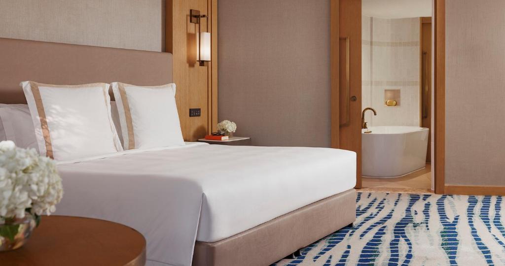 10 Nights of Unmatched Luxury Dubai Elegance Meets Maldivian Paradise Free Upgrade to Lagoon Villa + Pool & SLide with 24 Hour Premium All-Inclusive Benefits Only in £2999/PP