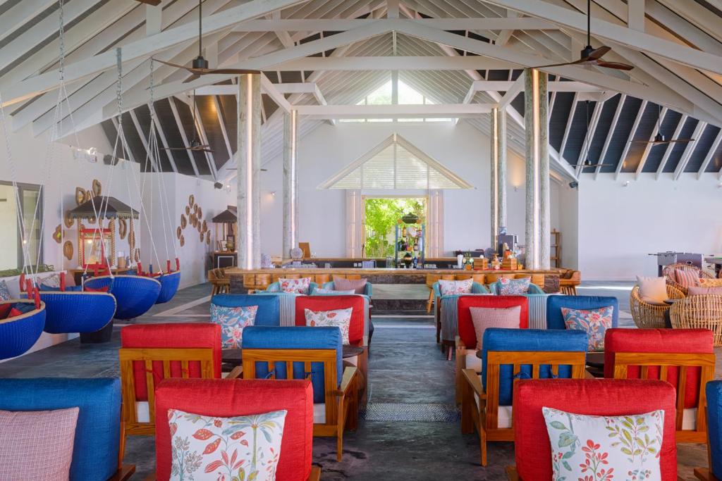 10 Nights of Pure Bliss: Atlantis, The Palm & Maldives Beach Villa– Half Board & Oblu Island Plan Limited Time Offer £2749/PP