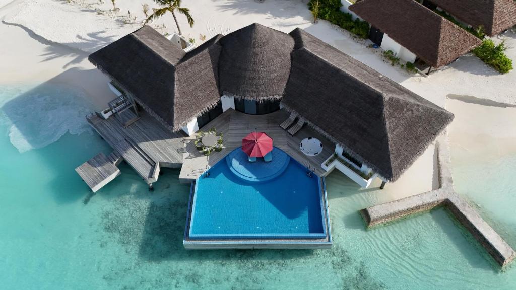 “07 Nights in a Beach Villa at NOOE Maldives Kunaavashi, Maldives”with flights & tranfers
