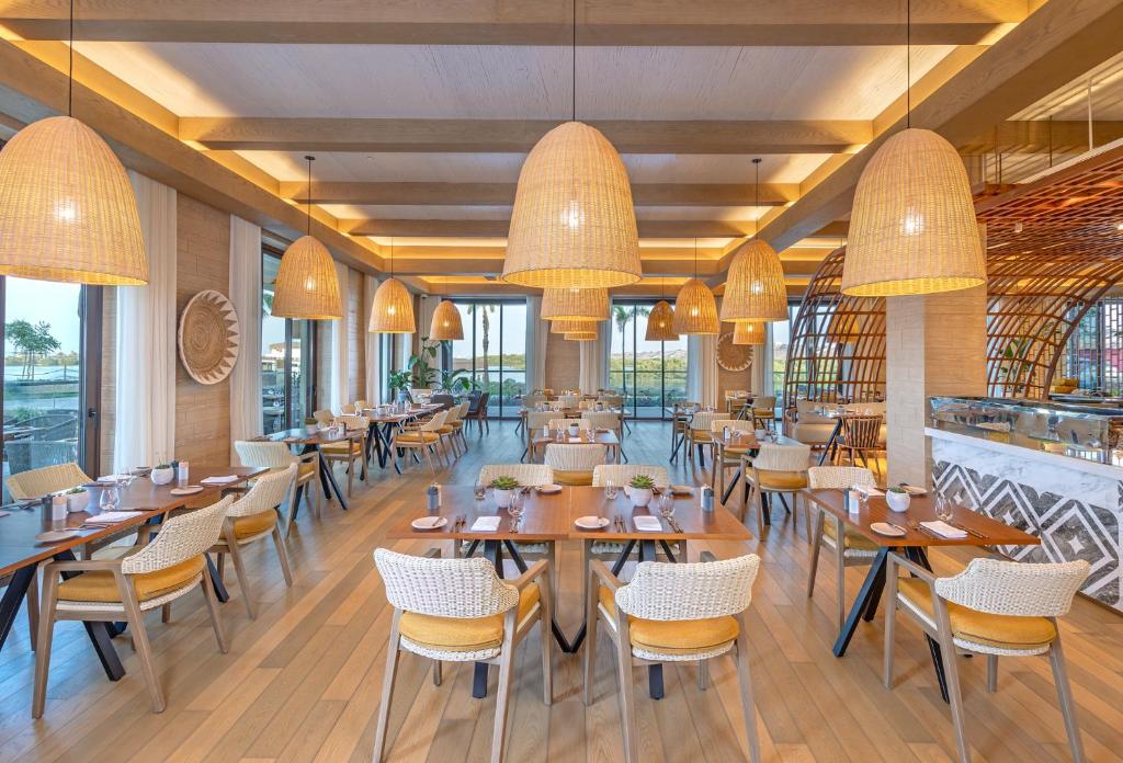 Redefine relaxation at Ras Al Khaimah’s newest gem – a touch of Maldives Paradise with Atlantis the Palm Dubai