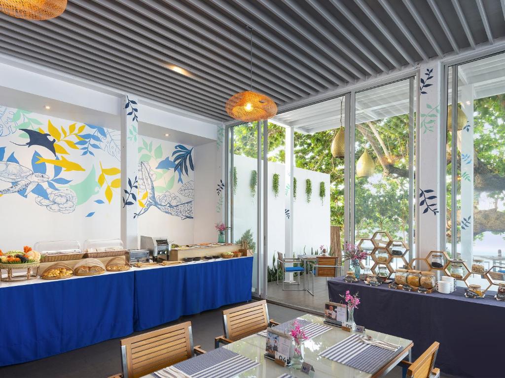 Fulfill your Thailand Drweams, Stay for 12 Nights and Experience the Beauty of Bangkok, Koh Samui, Koh Phangan & Koh Tao all for an Unbeatable £1399pp