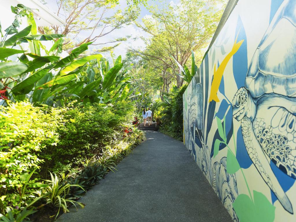 Fulfill your Thailand Drweams, Stay for 12 Nights and Experience the Beauty of Bangkok, Koh Samui, Koh Phangan & Koh Tao all for an Unbeatable £1399pp