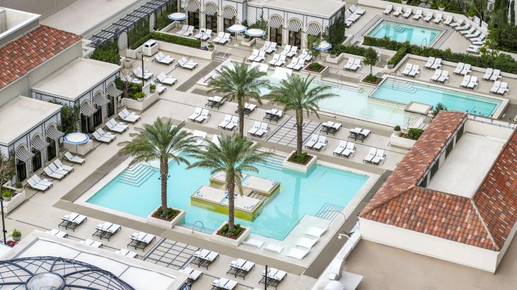 Double Destination Holiday Deal || Cancun + Las Vegas