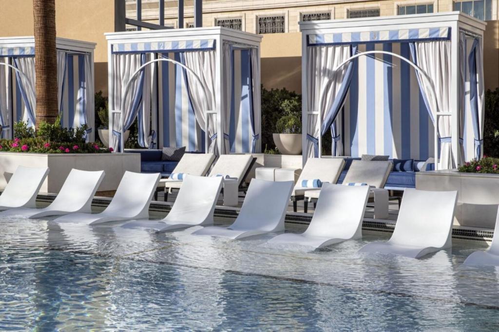 Double Destination Holiday Deal || Cancun + Las Vegas