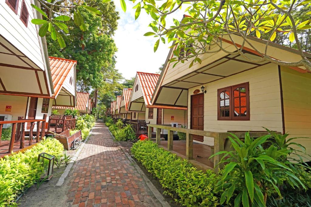 10 Nighs holiday deal to explore Bangkok, Pattaya & Koh Lipets exclusive in the heart of Thailand