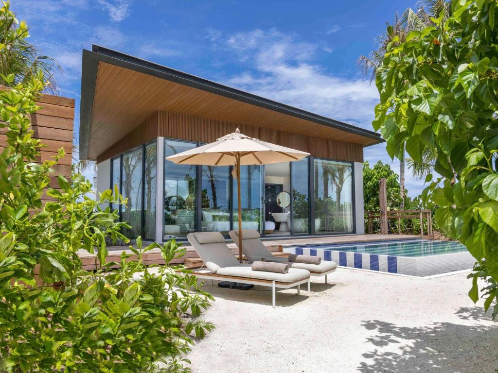 “SO Maldives: 10 Nights of Relaxation and Indulgence in a Water Villa with Pool”