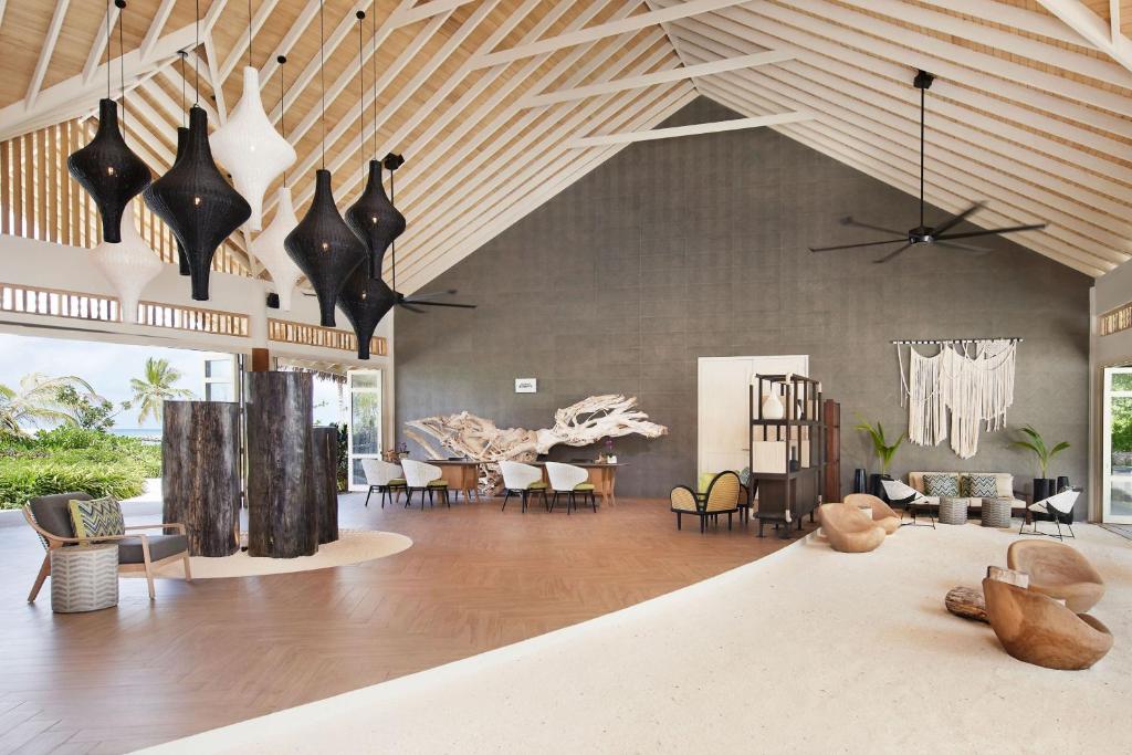 7 Nights Holiday Deal: New Winter Offer of Le Meridien Maldives with Lagoon Villa (All Inclusive Meal Plan)£3199/PP only