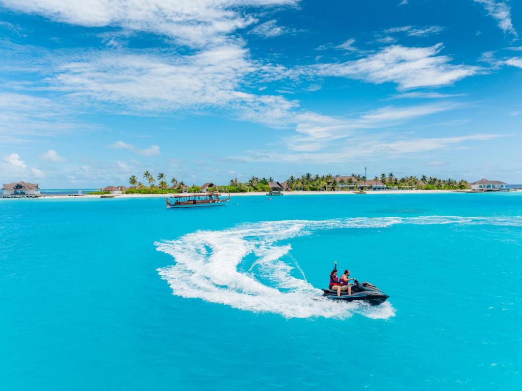 “07 Nights in a Beach Villa at NOOE Maldives Kunaavashi, Maldives”with flights & tranfers