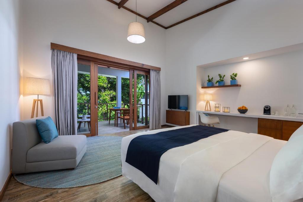 07 Nights in Ifuru Island Maldives price starting from £1,799/pp FREE Upgrade from Sunset Sky Suite to Sunset Beach Suite | All Inclusive