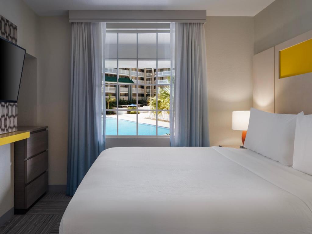 10 Nights Holiday Getaway to New York and Orlando