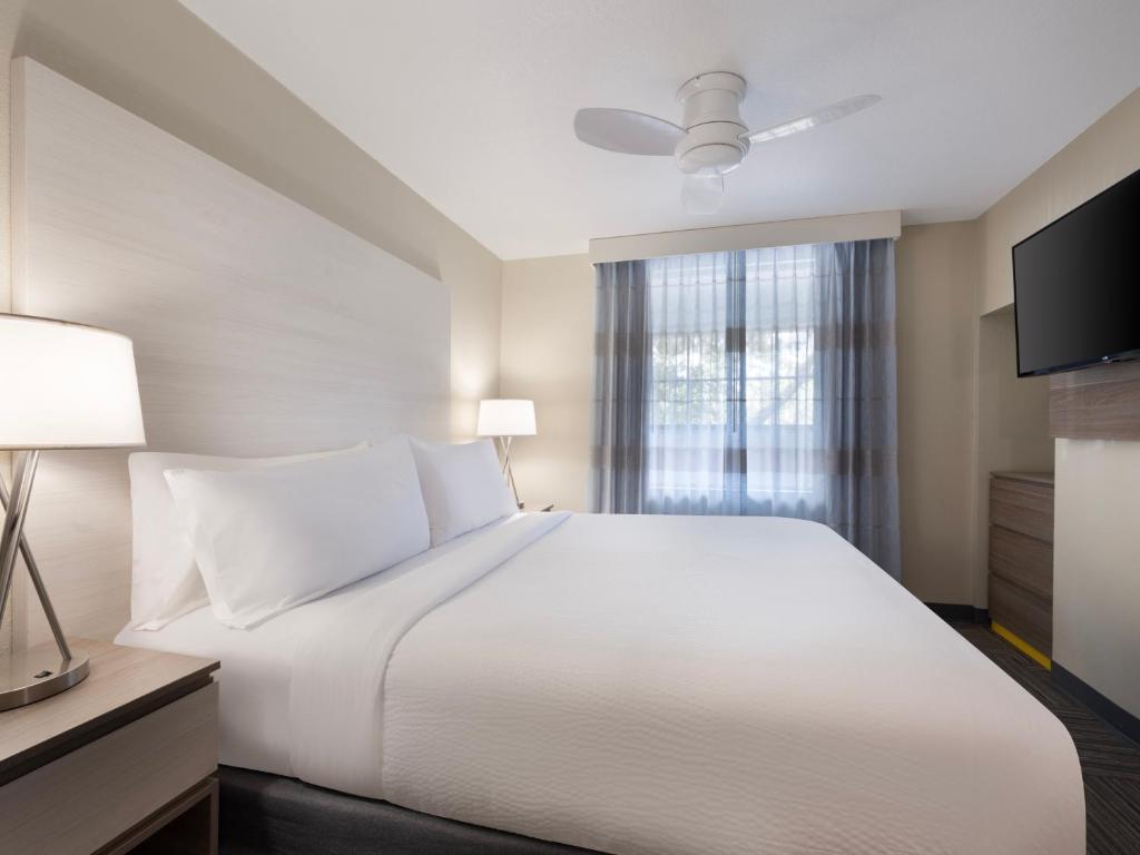10 Nights Holiday Getaway to New York and Orlando