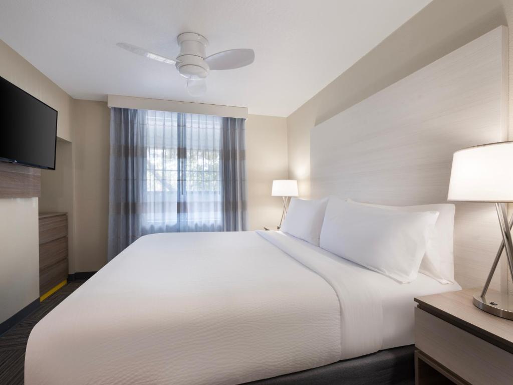 10 Nights Holiday Getaway to New York and Orlando