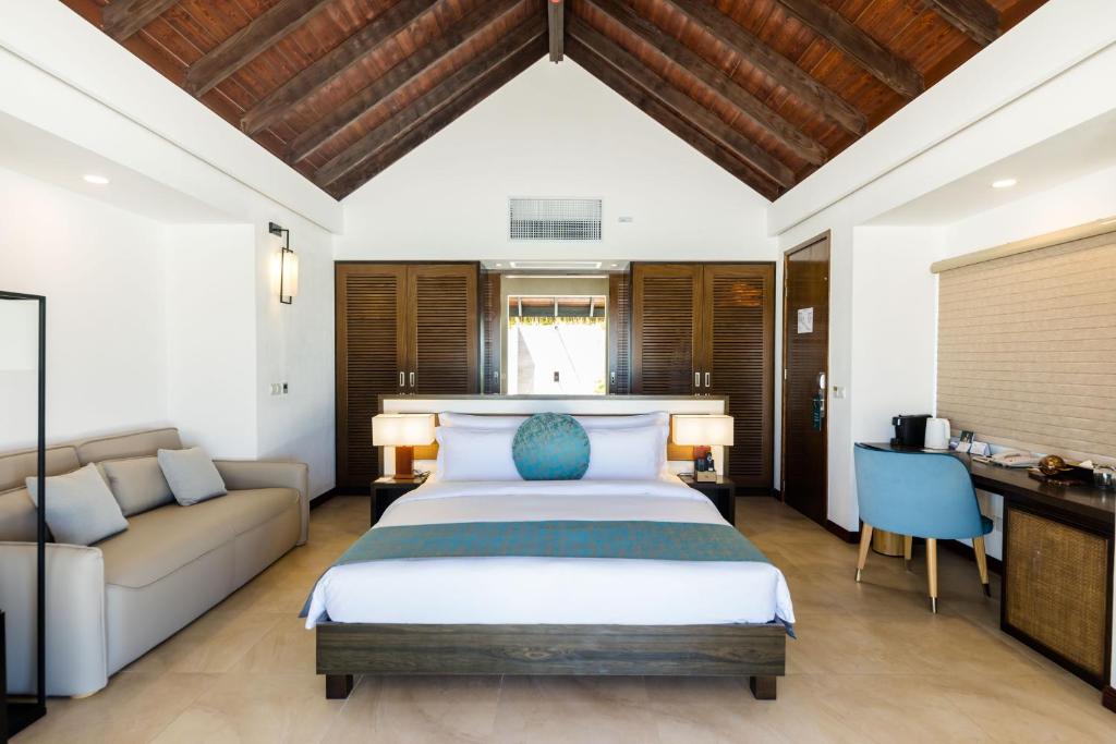 “07 Nights in a Beach Villa at NOOE Maldives Kunaavashi, Maldives”with flights & tranfers