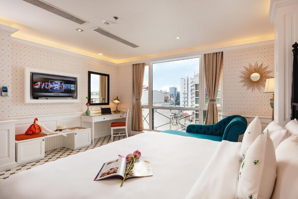 14 NIGHTS Vietnam & Thailand Luxury Escape All ground & ferry transfers Included Price starting FROM JUST £1,999/pp