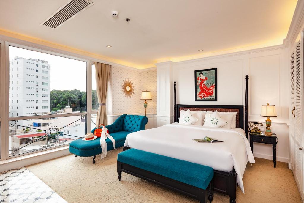 14 NIGHTS Vietnam & Thailand Luxury Escape All ground & ferry transfers Included Price starting FROM JUST £1,999/pp