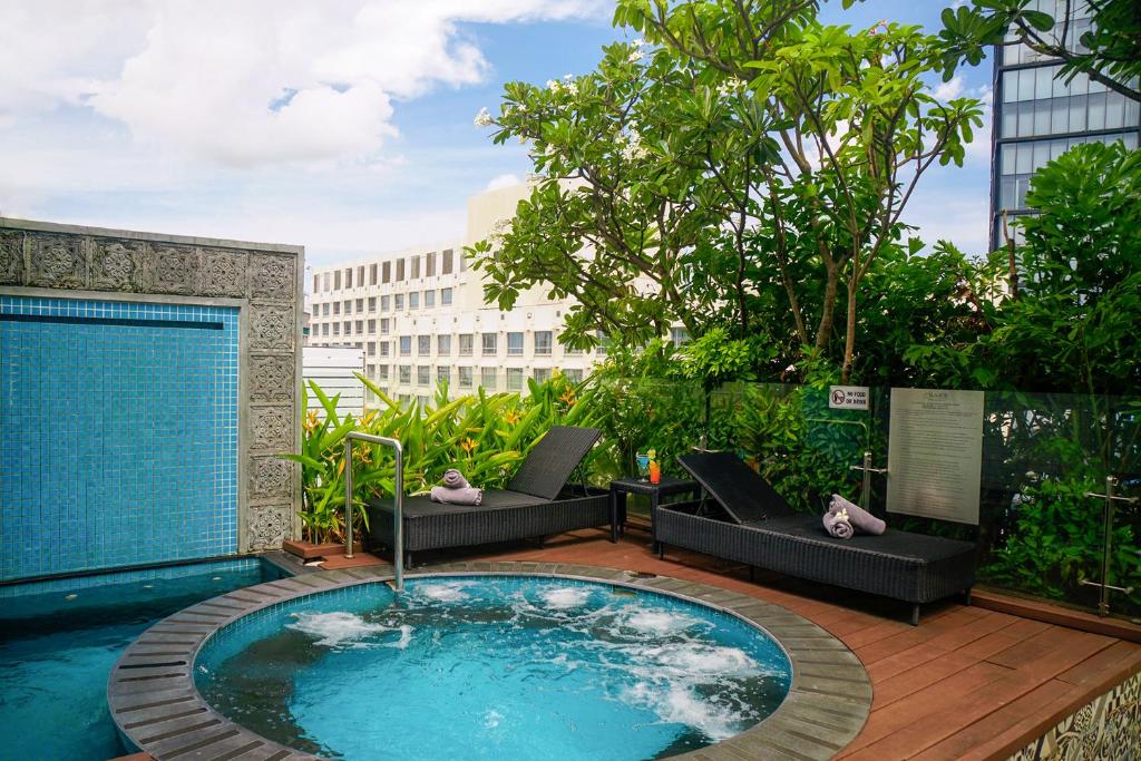 14 NIGHTS Vietnam & Thailand Luxury Escape All ground & ferry transfers Included Price starting FROM JUST £1,999/pp