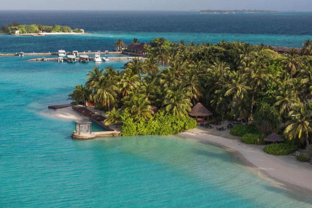5 Nights Holiday Break at the Mystic Sheraton Maldives Resort