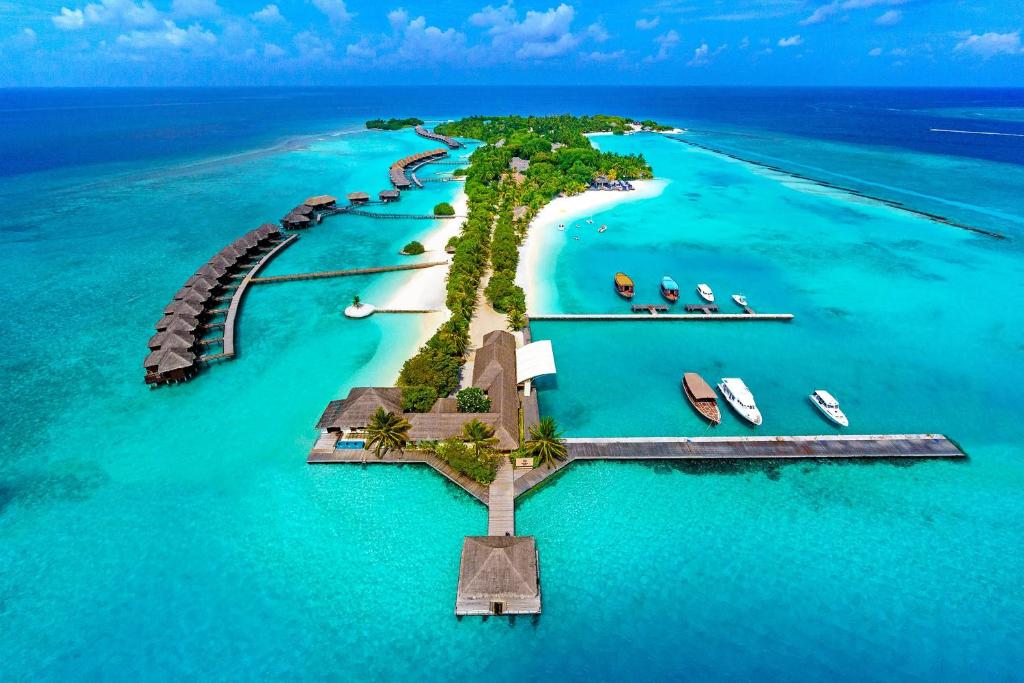 5 Nights Holiday Break at the Mystic Sheraton Maldives Resort