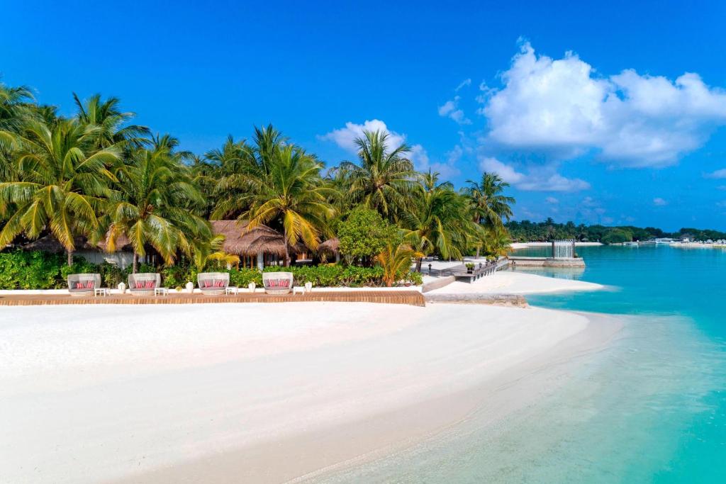 5 Nights Holiday Break at the Mystic Sheraton Maldives Resort
