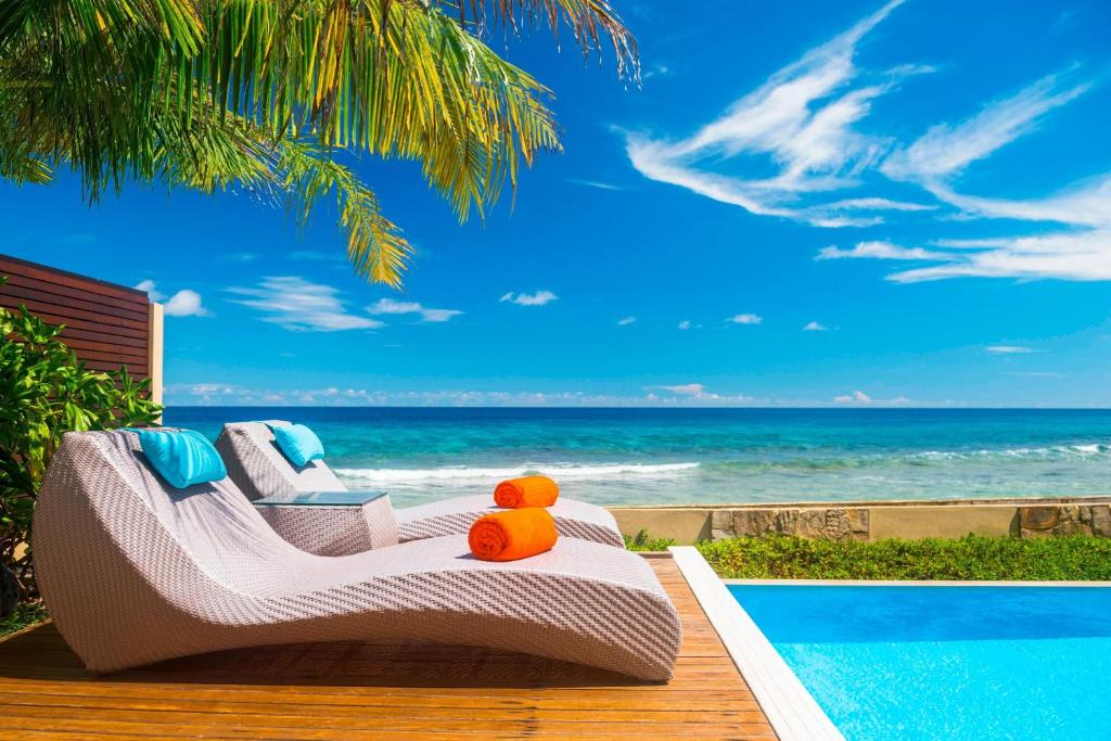 5 Nights Holiday Break at the Mystic Sheraton Maldives Resort