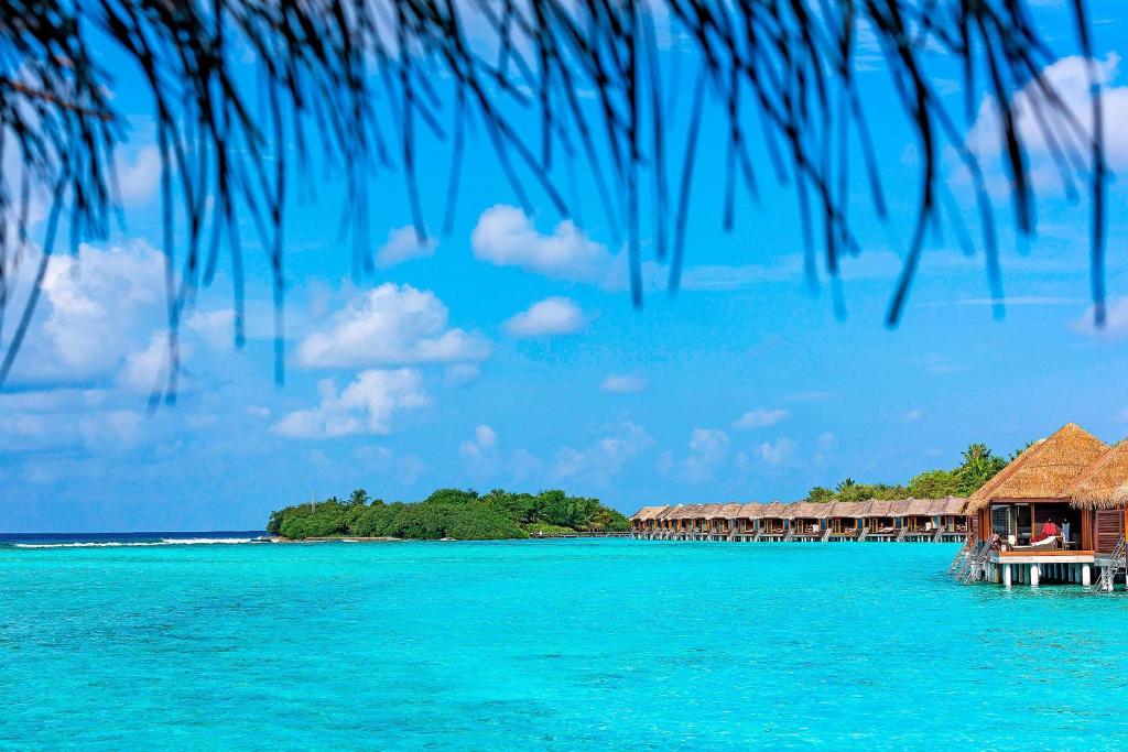 5 Nights Holiday Break at the Mystic Sheraton Maldives Resort