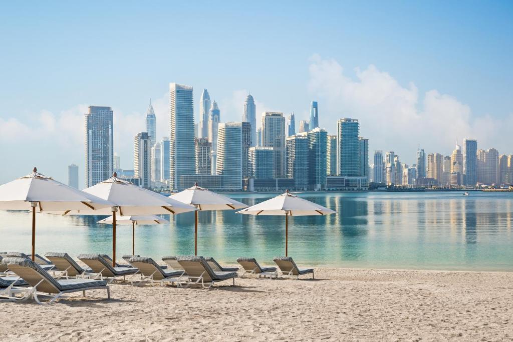 10 Nights Luxury Holiday Trip to Maldives || Dubai Starting from £1,595 pp