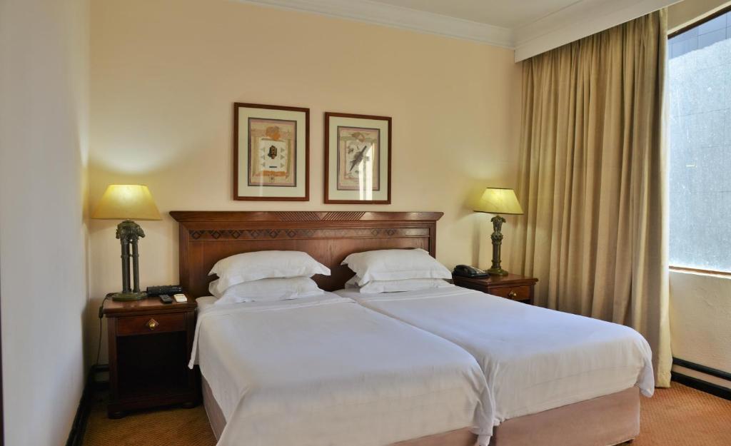 14 NIGHTS. BIG 5. PRIVATE PLUNGE POOL. WHITE-SAND BEACHES. £6,599 PER COUPLE.