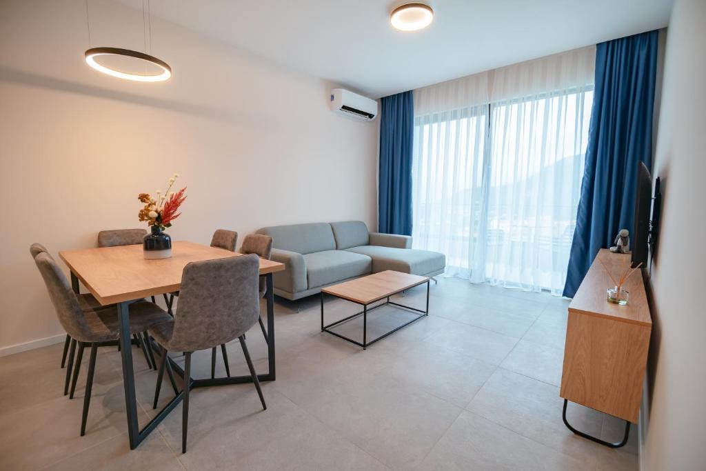 09 Nights of 3 Capitals. 1 Epic Holiday. Just £849pp