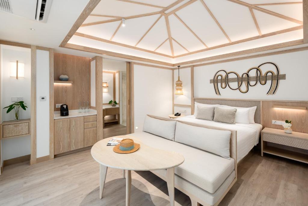 Your Exclusive 12 Night Getaway at Centara Kata Resort, Saii Phi Phi & Krabi La Playa, w/flights & transfers, Priced at only £1249pp