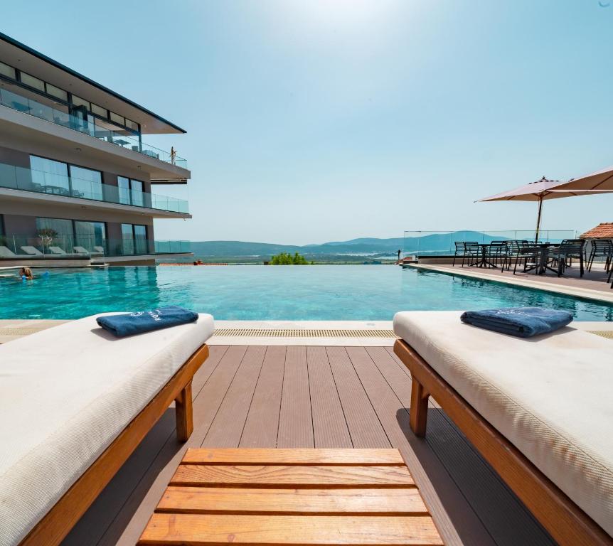 09 Nights of 3 Capitals. 1 Epic Holiday. Just £849pp