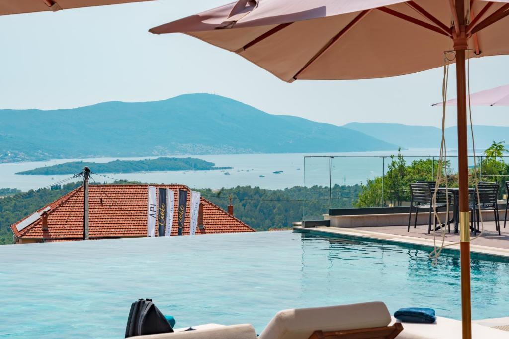 09 Nights of 3 Capitals. 1 Epic Holiday. Just £849pp