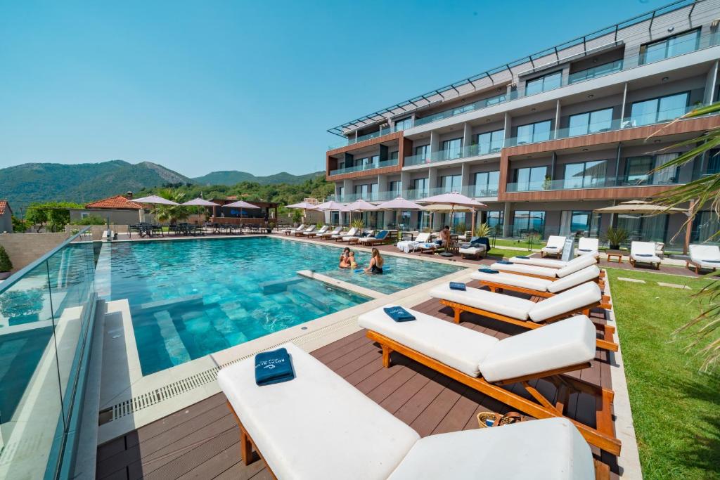 09 Nights of 3 Capitals. 1 Epic Holiday. Just £849pp