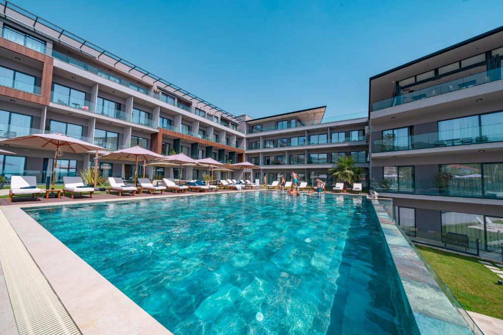 09 Nights of 3 Capitals. 1 Epic Holiday. Just £849pp