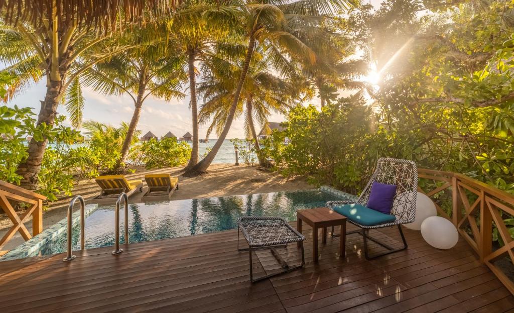 10 Nights Holiday at Mercure Maldives Koddoo & Jumeirah Zabeel Saray with All Inclusive