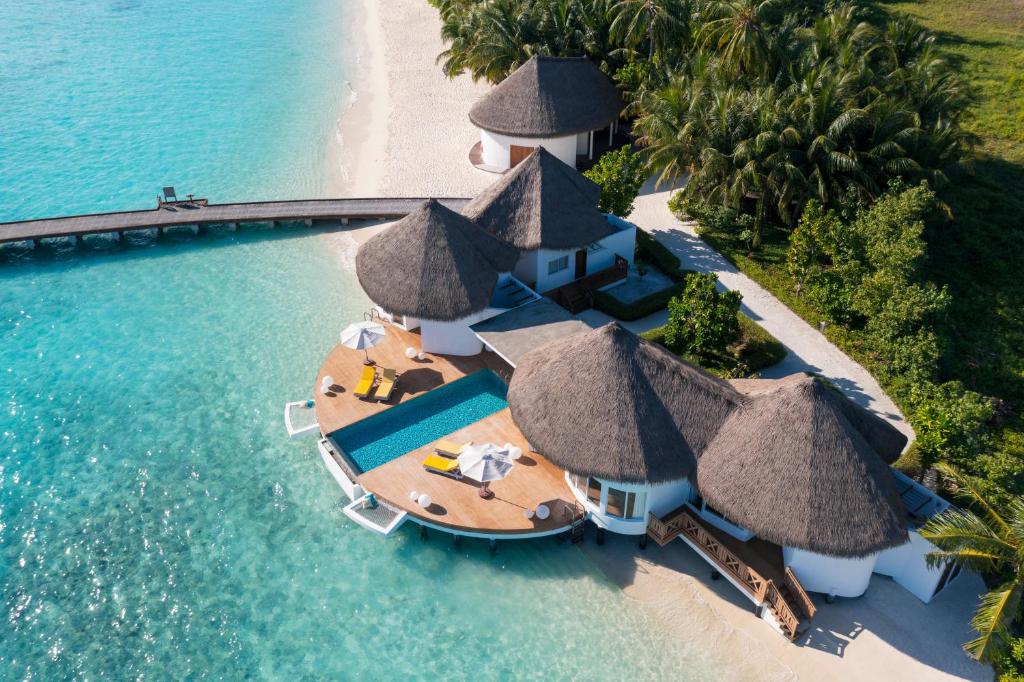 10 Nights Holiday at Mercure Maldives Koddoo & Jumeirah Zabeel Saray with All Inclusive