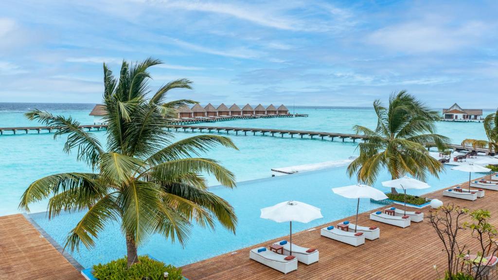 10 Nights Holiday at Mercure Maldives Koddoo & Jumeirah Zabeel Saray with All Inclusive