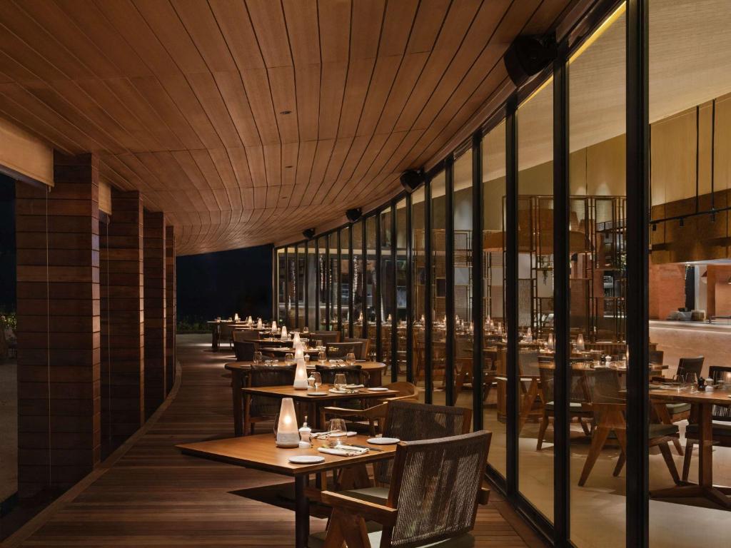 “SO Maldives: 10 Nights of Relaxation and Indulgence in a Water Villa with Pool”