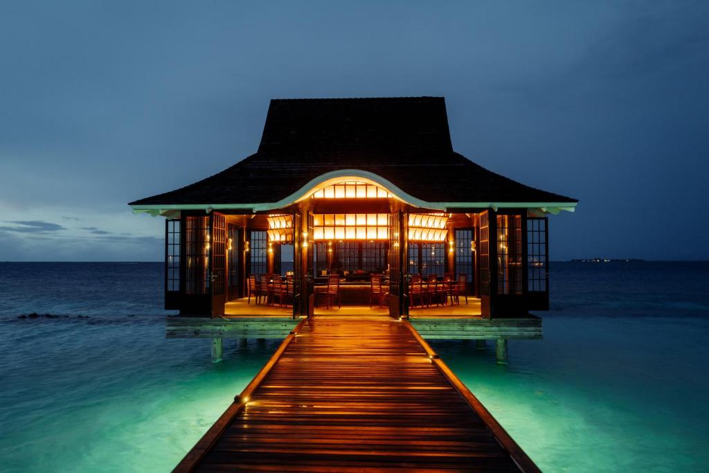 09 Nights All-Inclusive Nova Maldives || Water Villa