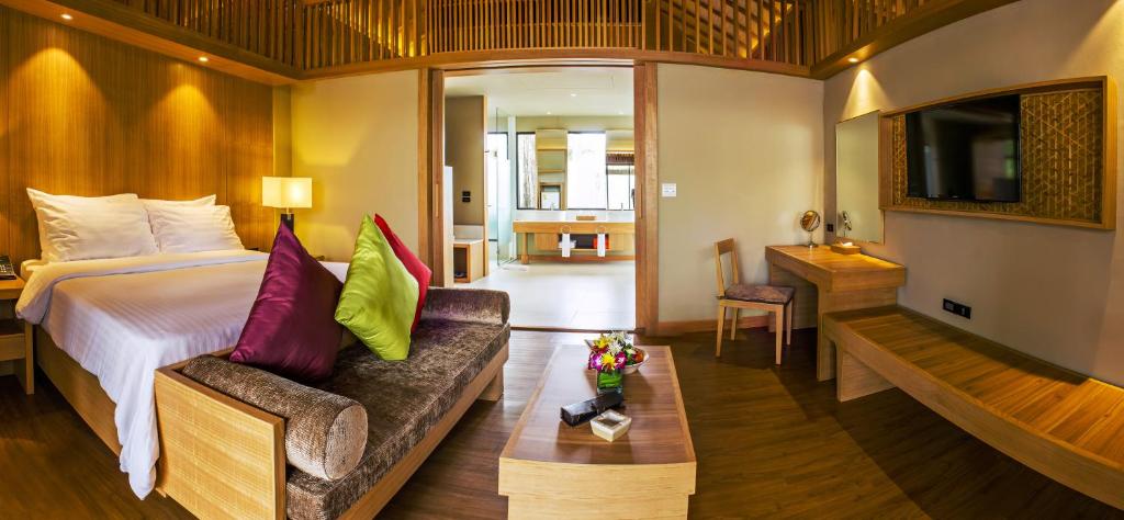 Long 21 Nights of Opulence in Beyond Khao Lak, Centara Kata Phuket & Dusit Thani Krabi w/flights & transfers