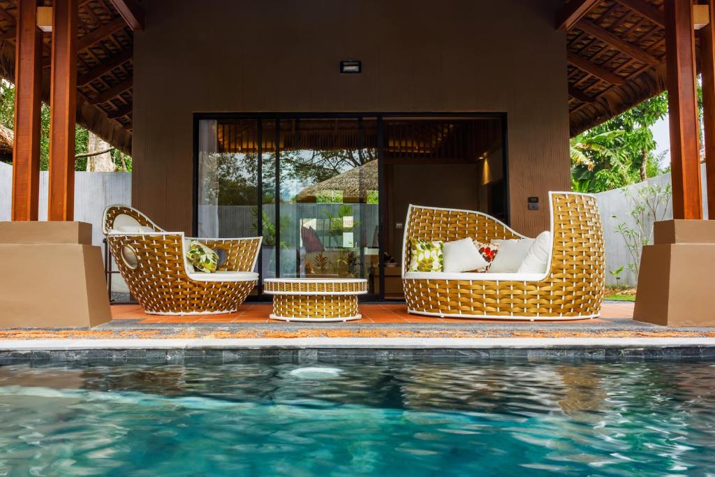 Long 21 Nights of Opulence in Beyond Khao Lak, Centara Kata Phuket & Dusit Thani Krabi w/flights & transfers