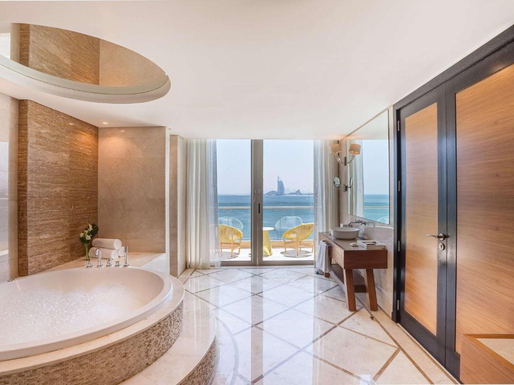 7 Nights The Palm Island Dubai All-Inclusive