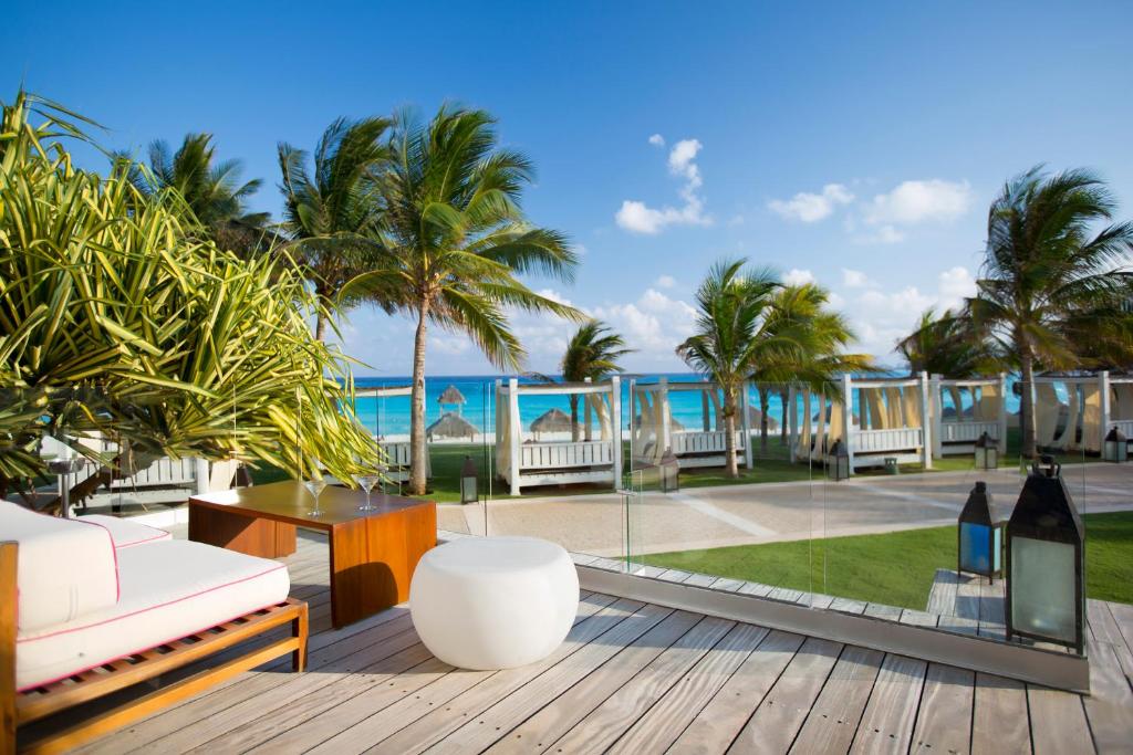 “Double Delight: 10 Nights in Las Vegas & Cancun – A Perfect Fusion of Entertainment and Tropical Paradise” Starting fr. £1999 PP