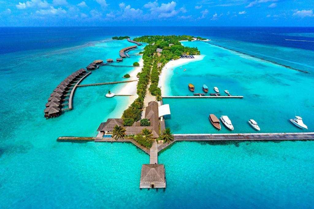 5 Nights Holiday Break at the Mystic Sheraton Maldives Resort