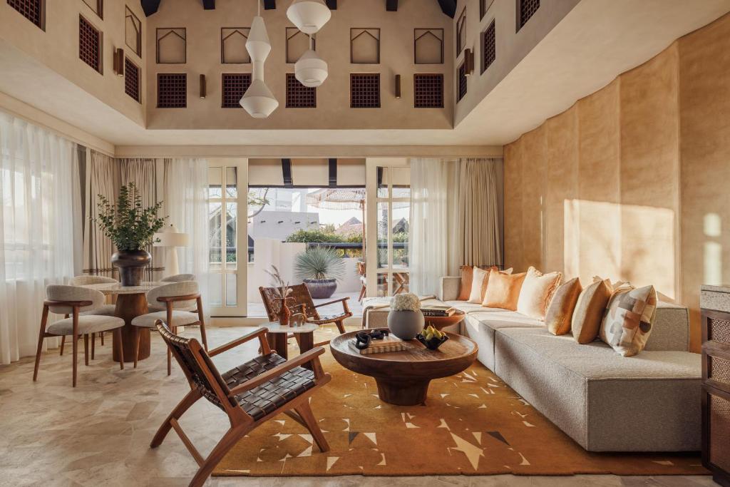 10 Nights of Unmatched Luxury Dubai Elegance Meets Maldivian Paradise Free Upgrade to Lagoon Villa + Pool & SLide with 24 Hour Premium All-Inclusive Benefits Only in £2999/PP