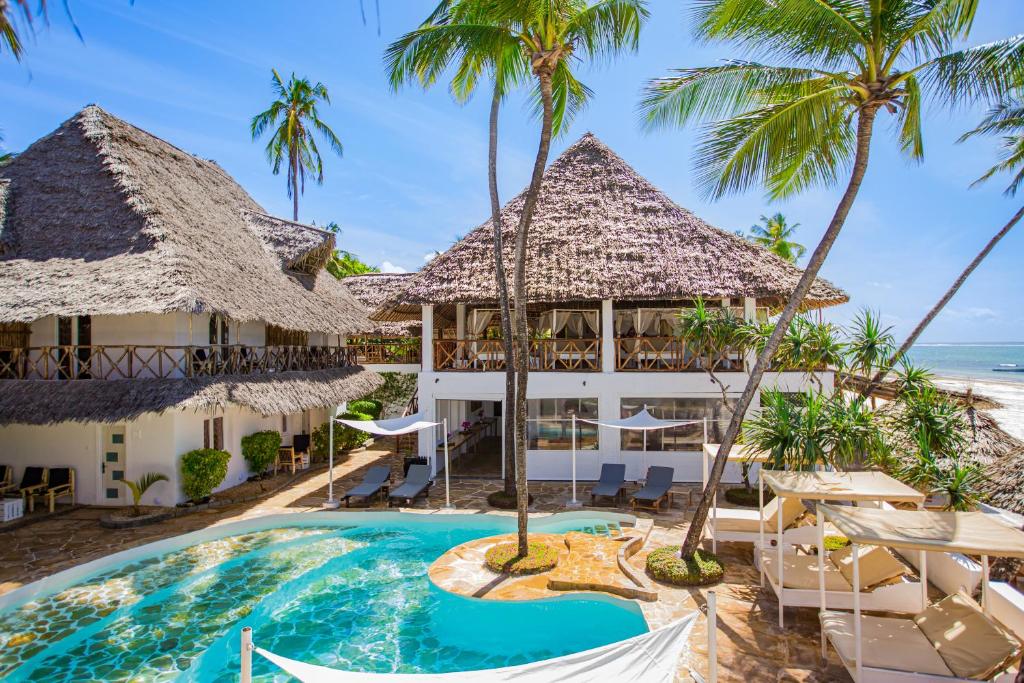 10 Nights Adventure: Kenya Safari & Zanzibar Beach Escape! Starting from just £2,699/pp