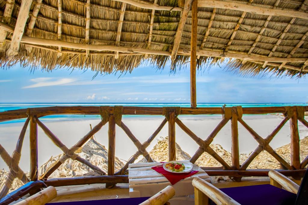 10 Nights Adventure: Kenya Safari & Zanzibar Beach Escape! Starting from just £2,699/pp