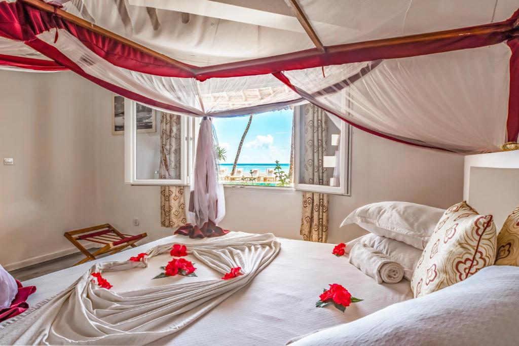 10 Nights Adventure: Kenya Safari & Zanzibar Beach Escape! Starting from just £2,699/pp